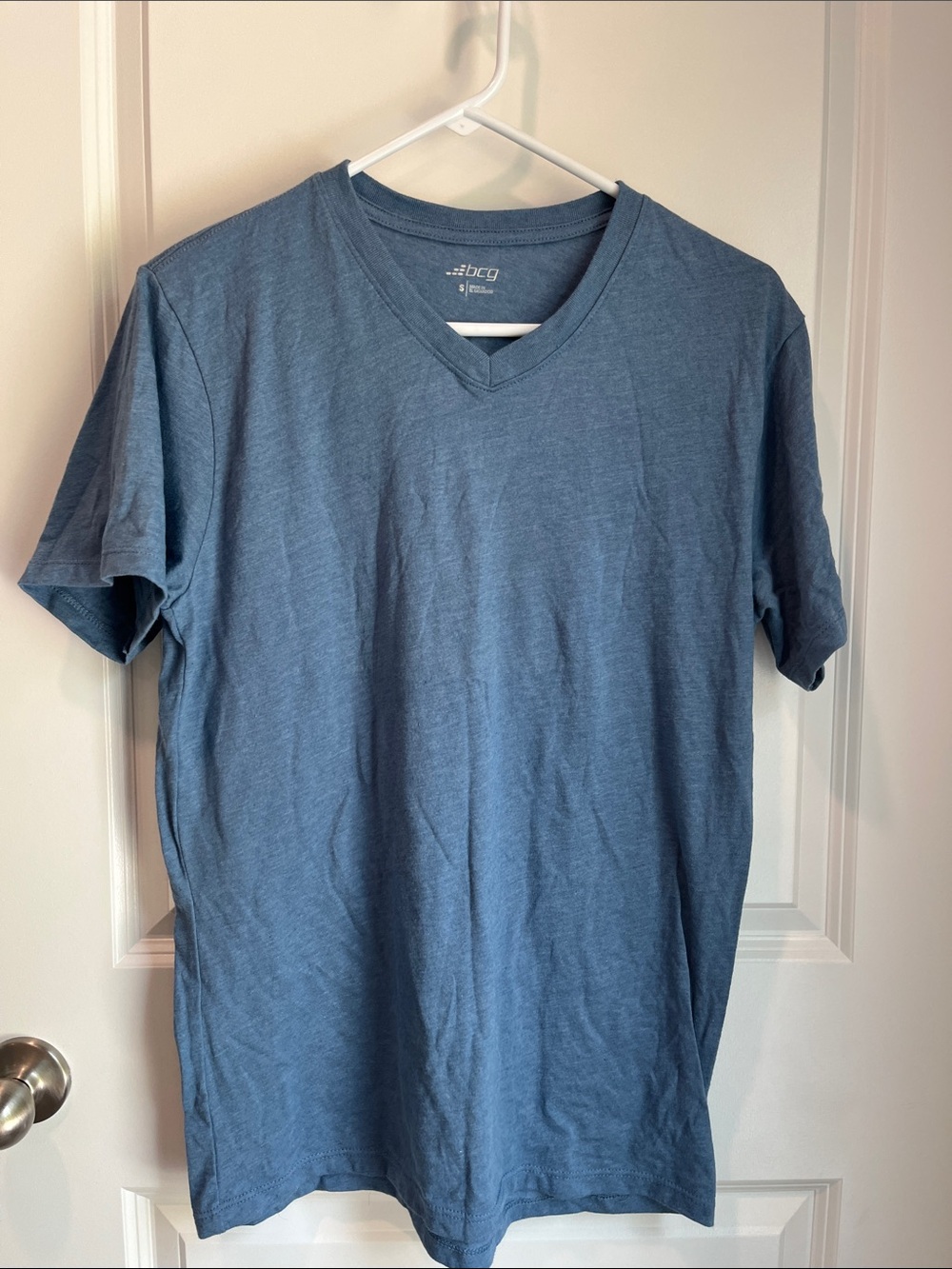 BCG Women’s Heather Slate V-Neck Tee